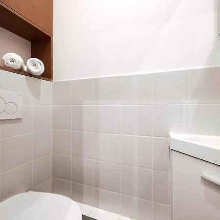 Apartment Fresh Large For 4 *